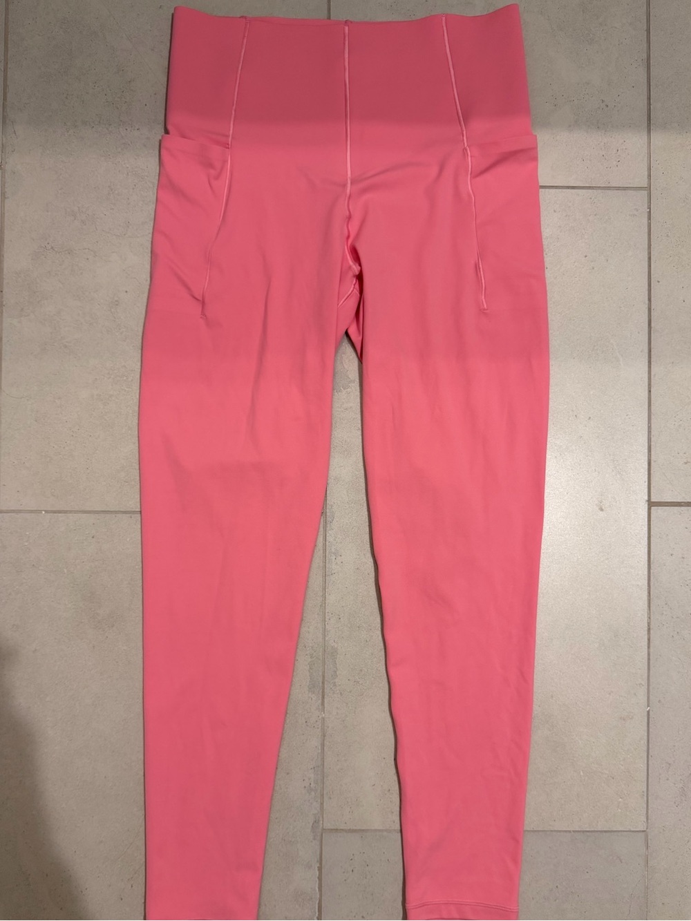 OFFLINE By Aerie Real Me XTRA High Waist
Legging Size medium Light Pink Pockets